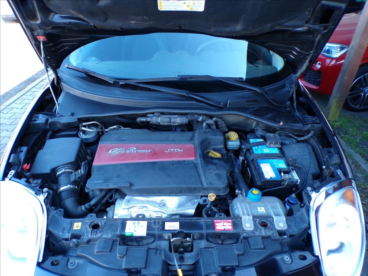 Alfa Romeo MiTo Hatchback 1,6 l 88 kw