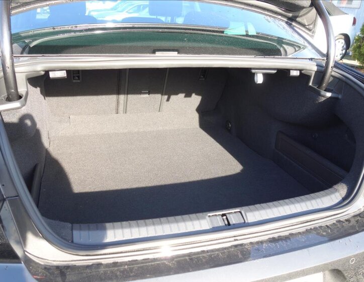 Volkswagen Passat 16