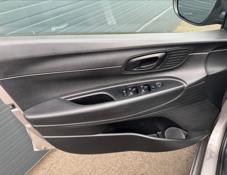Hyundai i20 Hatchback 1,2 l 61 kw