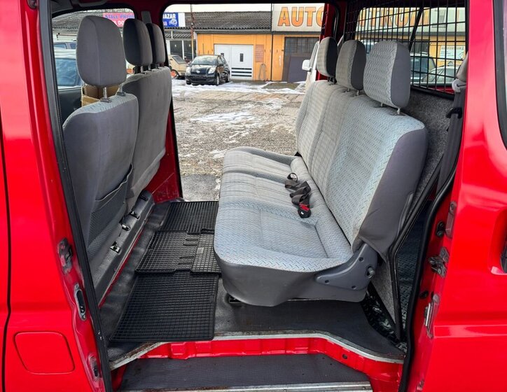 Toyota Hi-Ace Skříň 2,4 l 55 kw