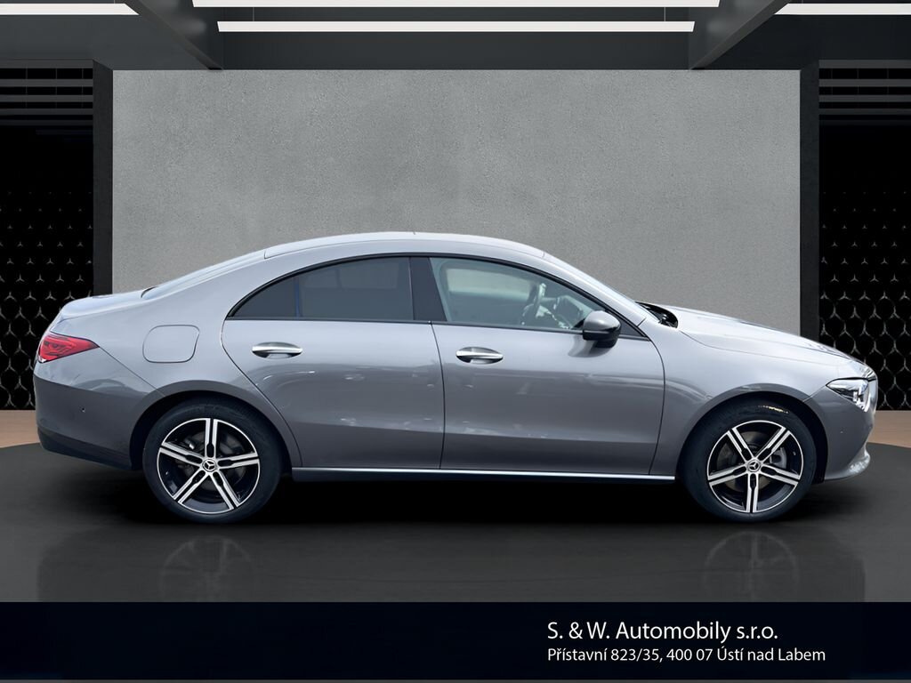 Mercedes-Benz CLA Sedan / Limuzína 1,3 l 118 kw