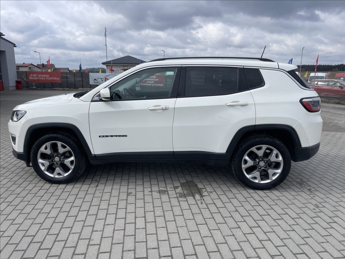 Jeep Compass SUV / Terénní 2,0 l 103 kw