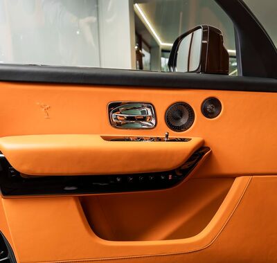 Rolls-Royce Cullinan 12