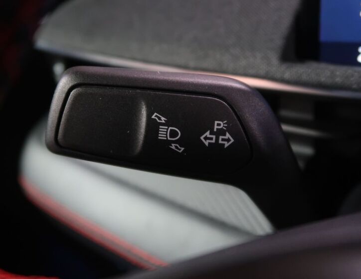 Ford Mustang Mach-E 33