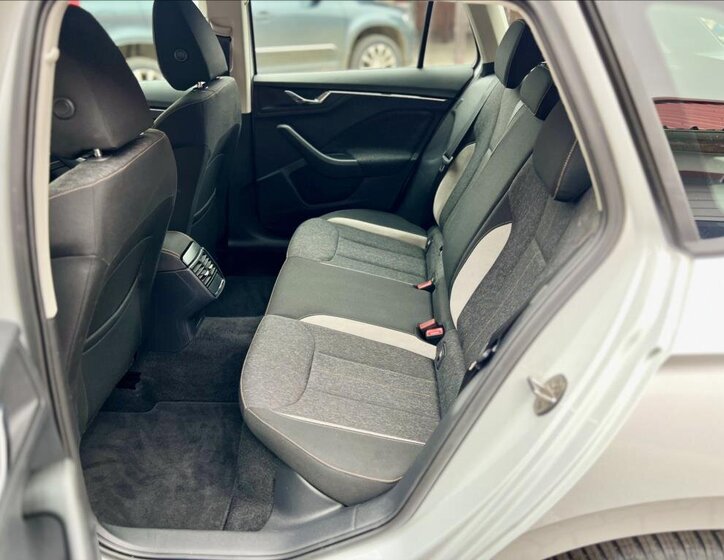 Škoda Kamiq SUV 999,0 81 kw