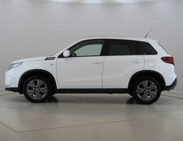 Suzuki Vitara SUV / Terénní 1,4 l 95 kw
