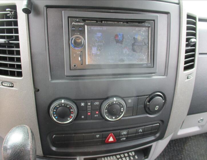 Mercedes-Benz Sprinter 18