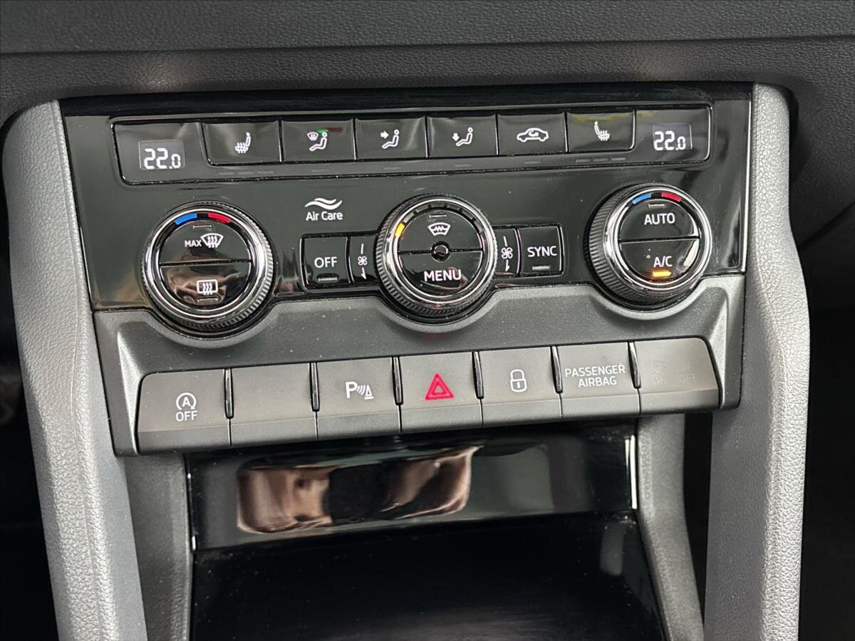 Škoda Karoq SUV / Terénní 1,5 l 110 kw