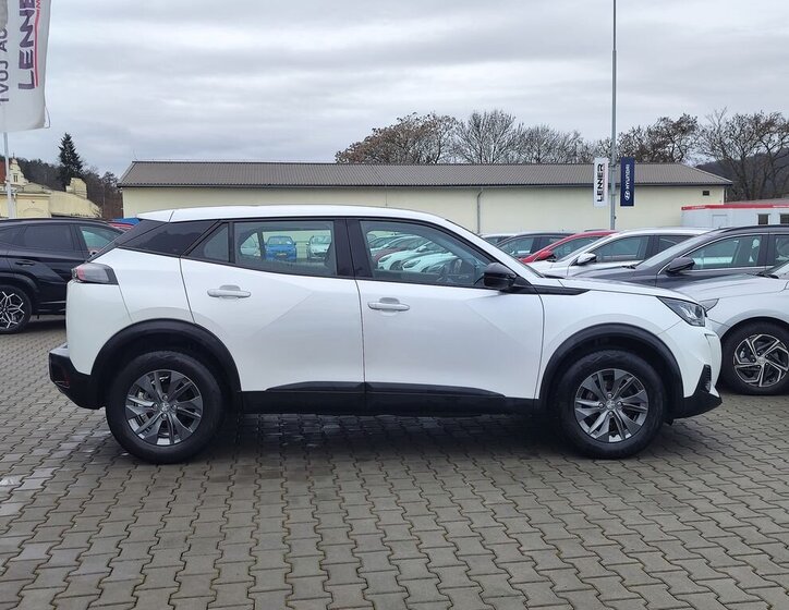 Peugeot 2008 SUV 1,2 l 96 kw