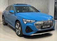 Audi e-tron SUV / Terénní 0,0 300 kw