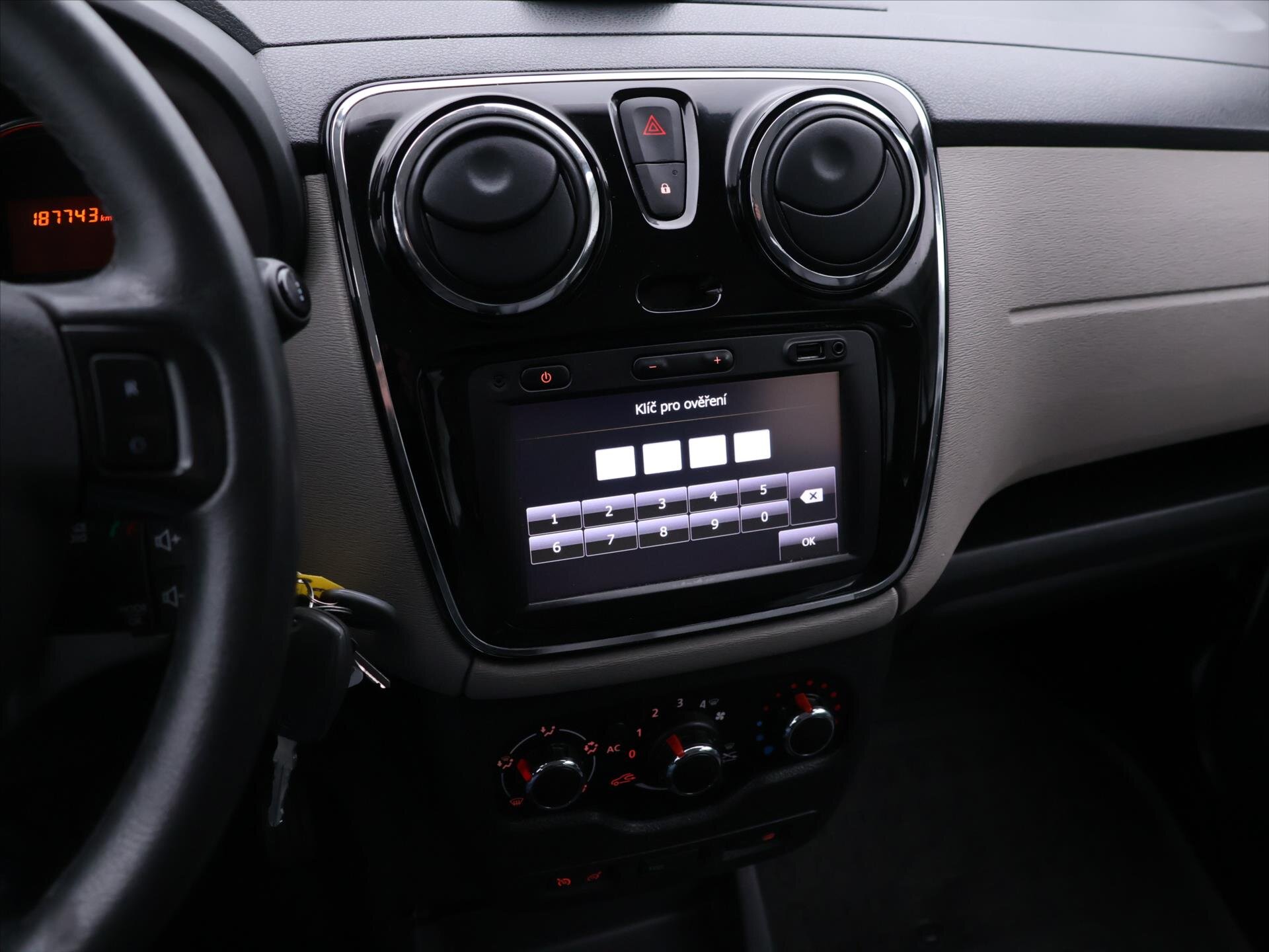 Dacia Lodgy MPV 1,2 l 85 kw