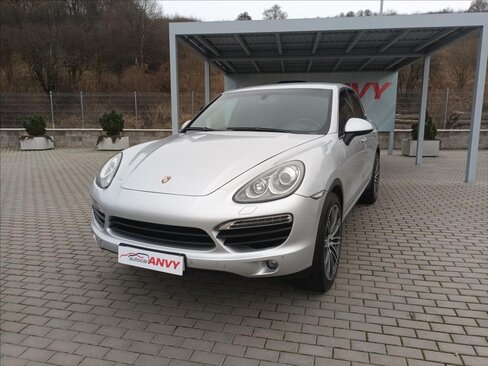 Porsche Cayenne Kombi 3,0 l 180 kw