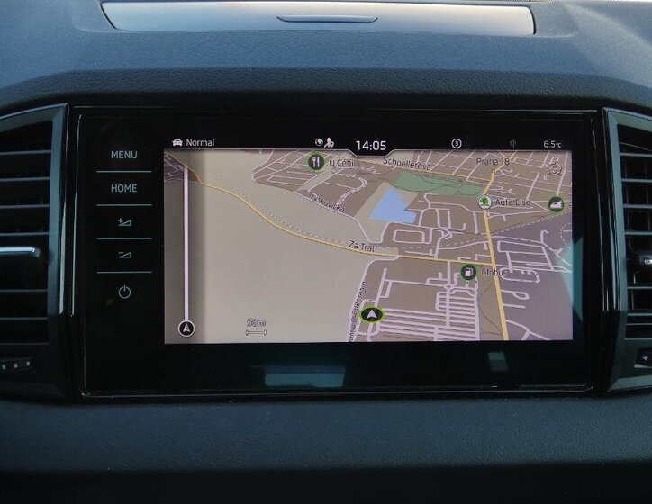 Škoda Karoq SUV / Terénní 1,5 l 110 kw