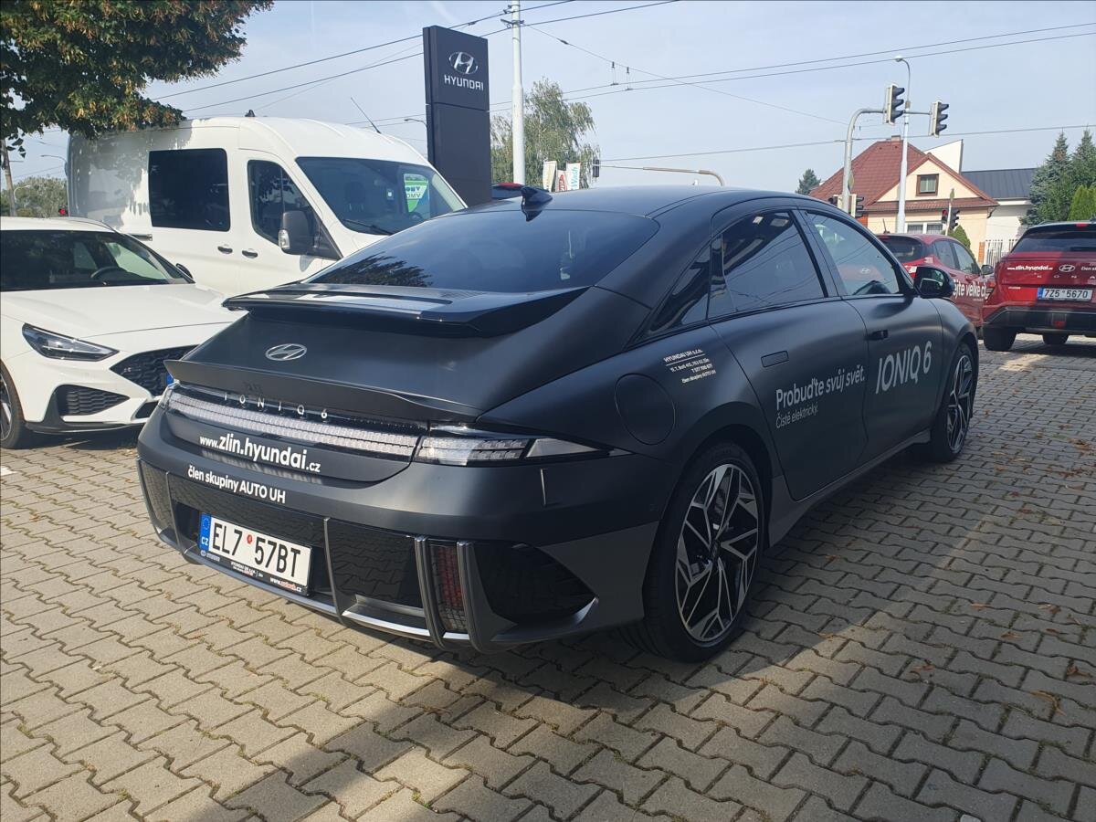 Hyundai Ioniq 6