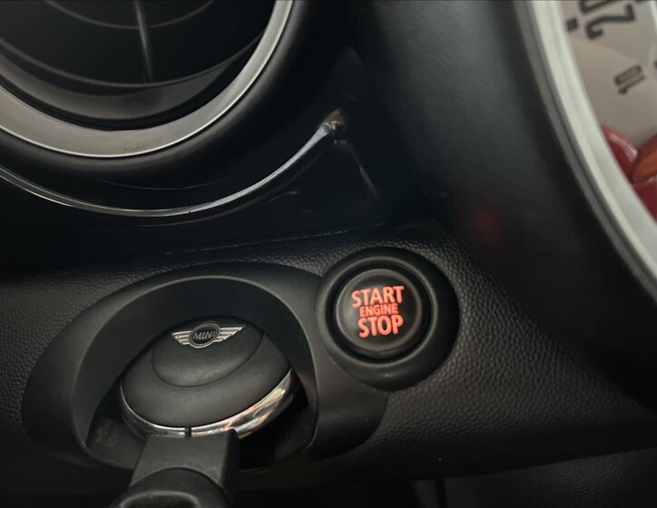 Mini Cooper Hatchback 1,6 l 90 kw