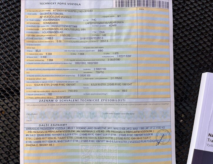 Volkswagen Caravelle Kombi 2,0 l 110 kw