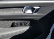 Volvo XC40 SUV / Terénní 1,5 l 95 kw