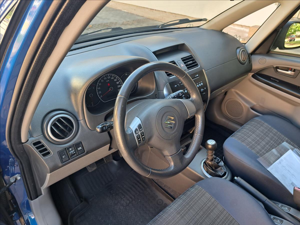 Suzuki SX4