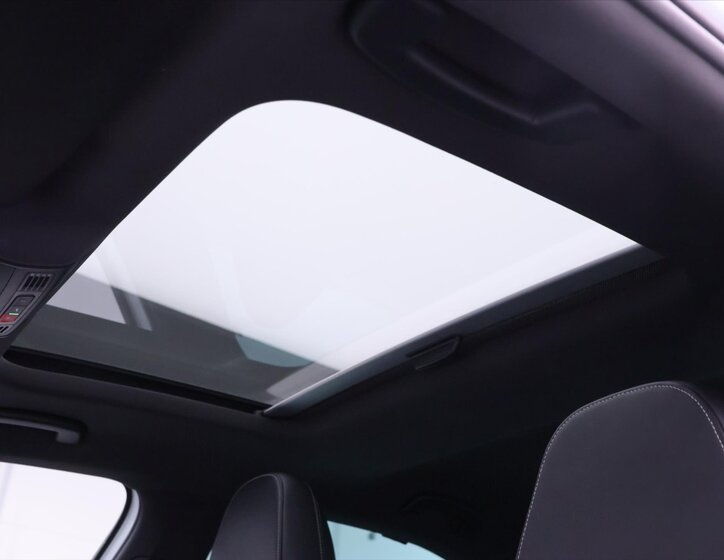 Škoda Superb Liftback 1,8 l 132 kw