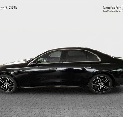 Mercedes-Benz Třídy E 8