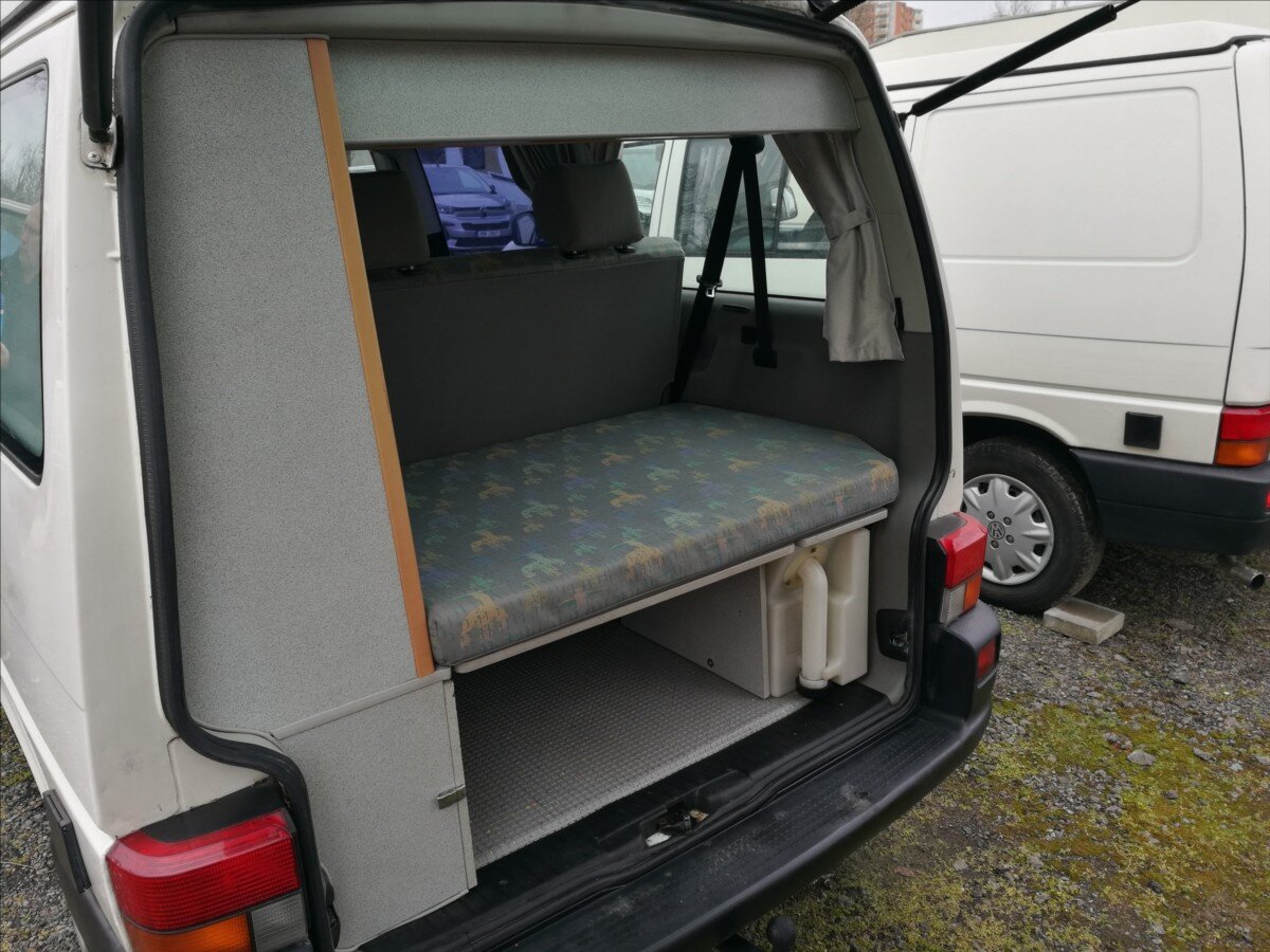 Volkswagen Ostatní Ostatní 2,4 l 57 kw