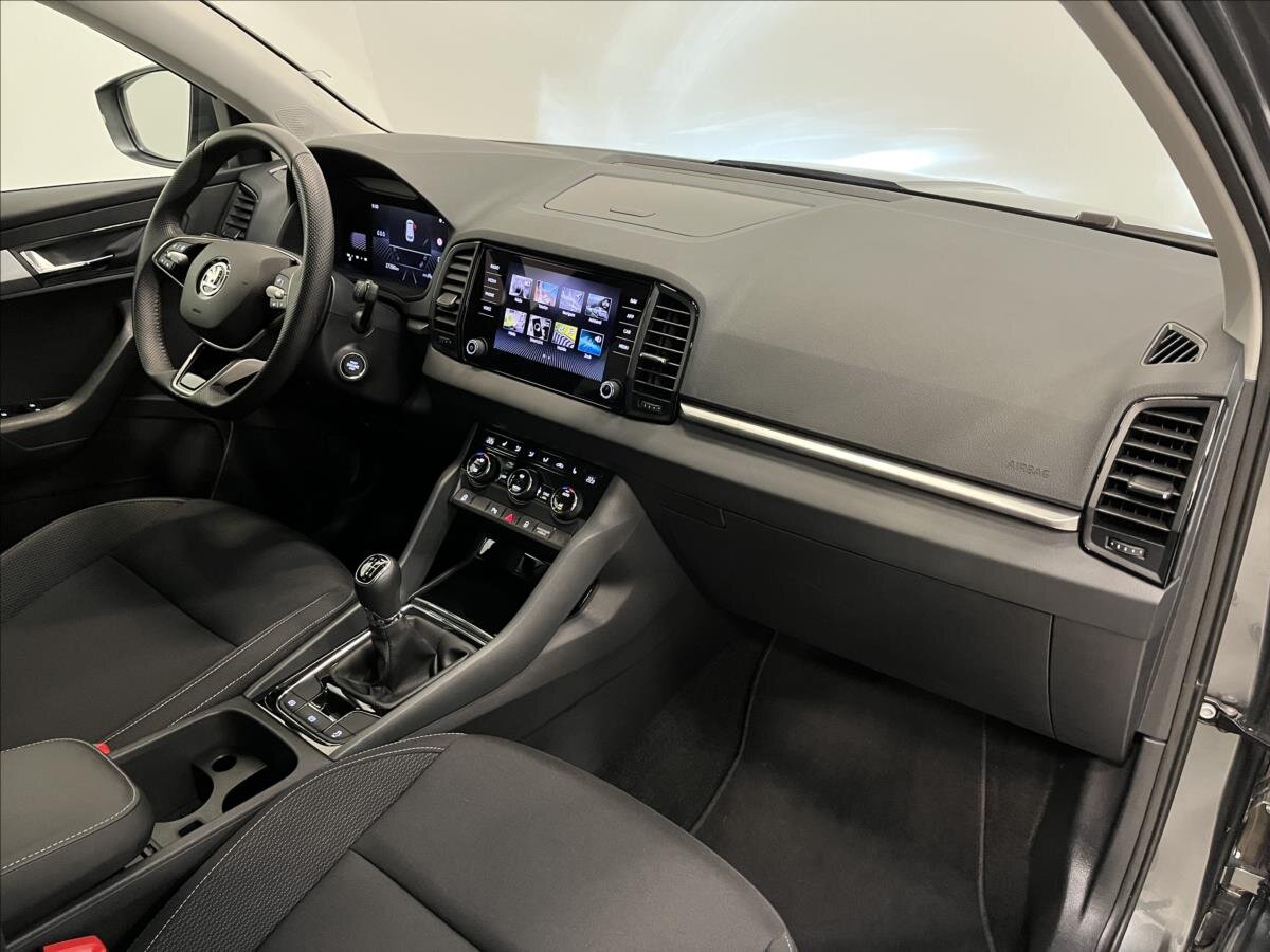 Škoda Karoq SUV 1,5 l 110 kw