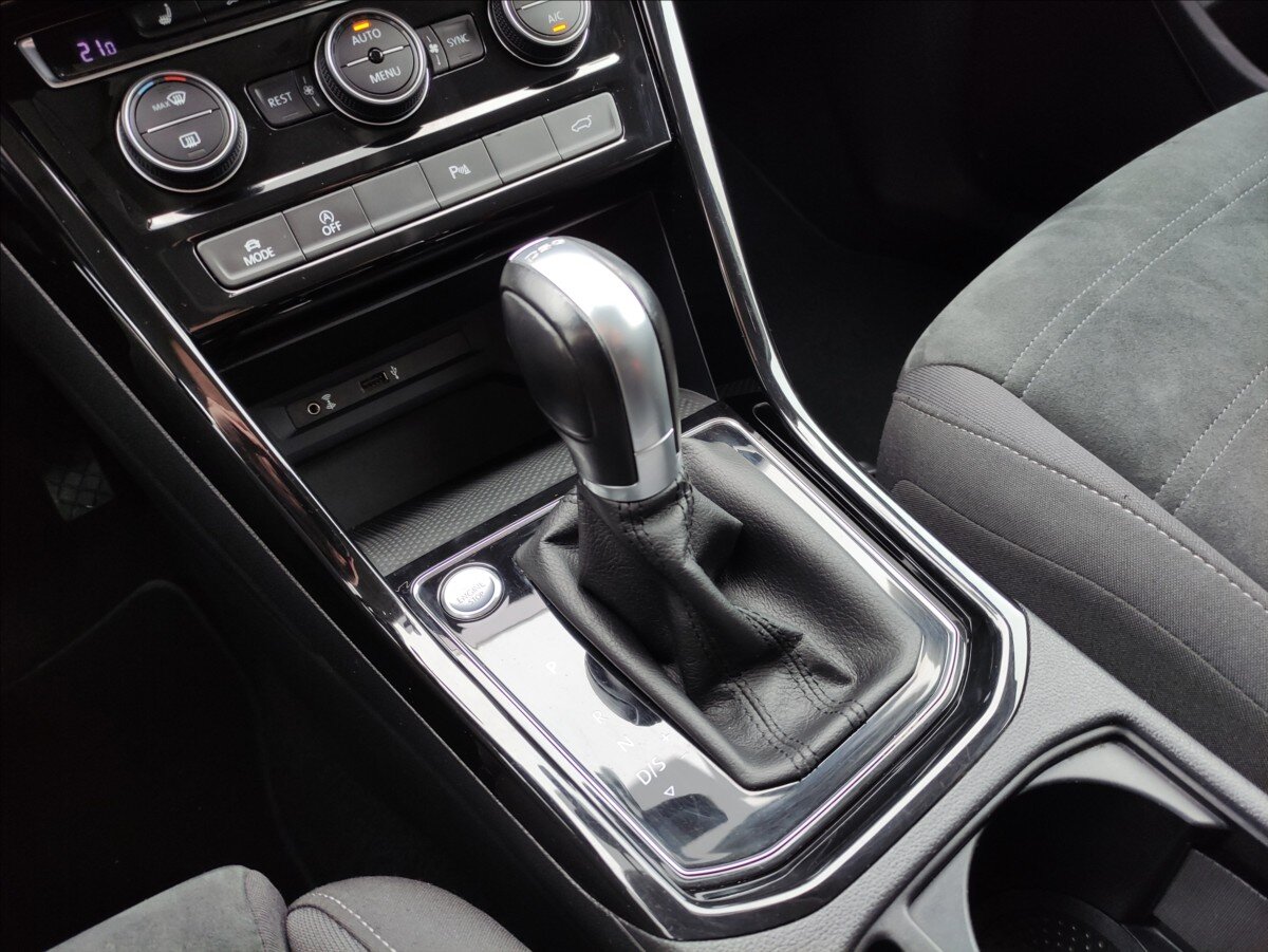 Volkswagen Touran MPV 1,8 l 132 kw