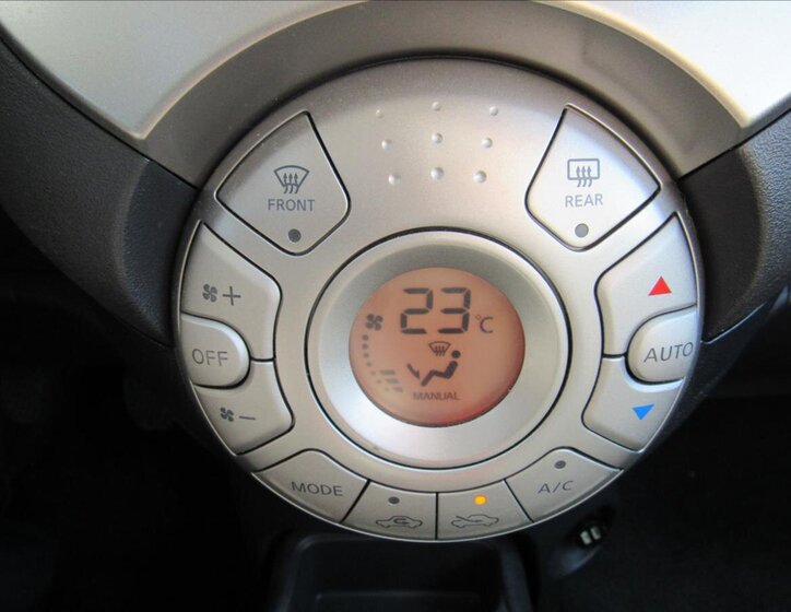 Nissan Micra Hatchback 1,2 l 59 kw