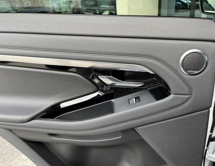 Land Rover Range Rover Evoque 26