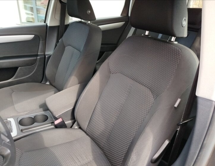 Volkswagen Passat Kombi 2,0 l 103 kw