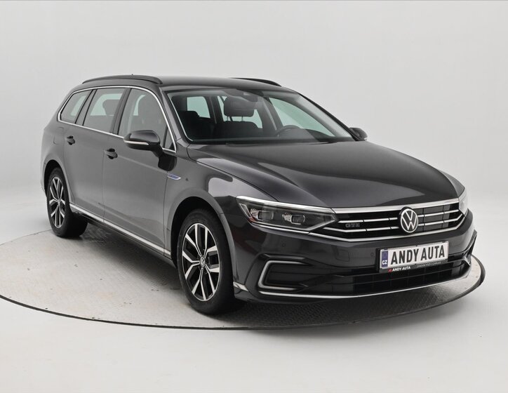 Volkswagen Passat Kombi 1,4 l 115 kw