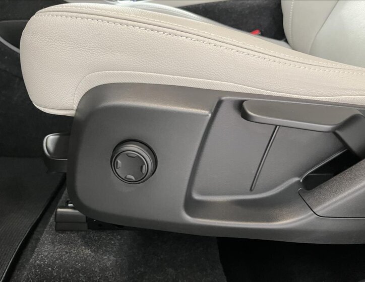 Volvo XC40 SUV 2,0 l 110 kw