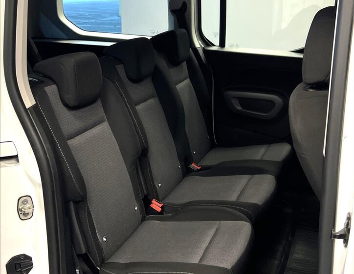 Toyota ProAce City Verso MPV 1,2 l 96 kw