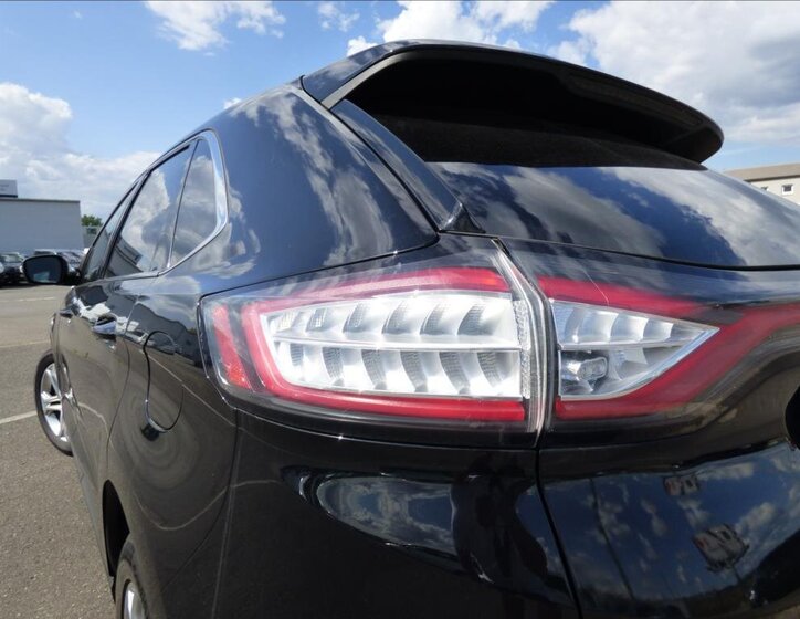 Ford Edge SUV / Terénní 2,0 l 132 kw