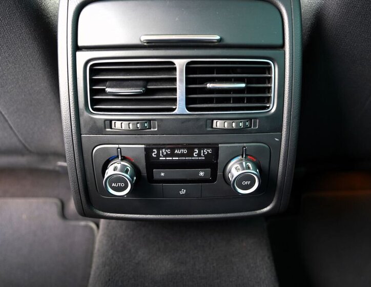 Volkswagen Touareg SUV / Terénní 3,0 l 176 kw