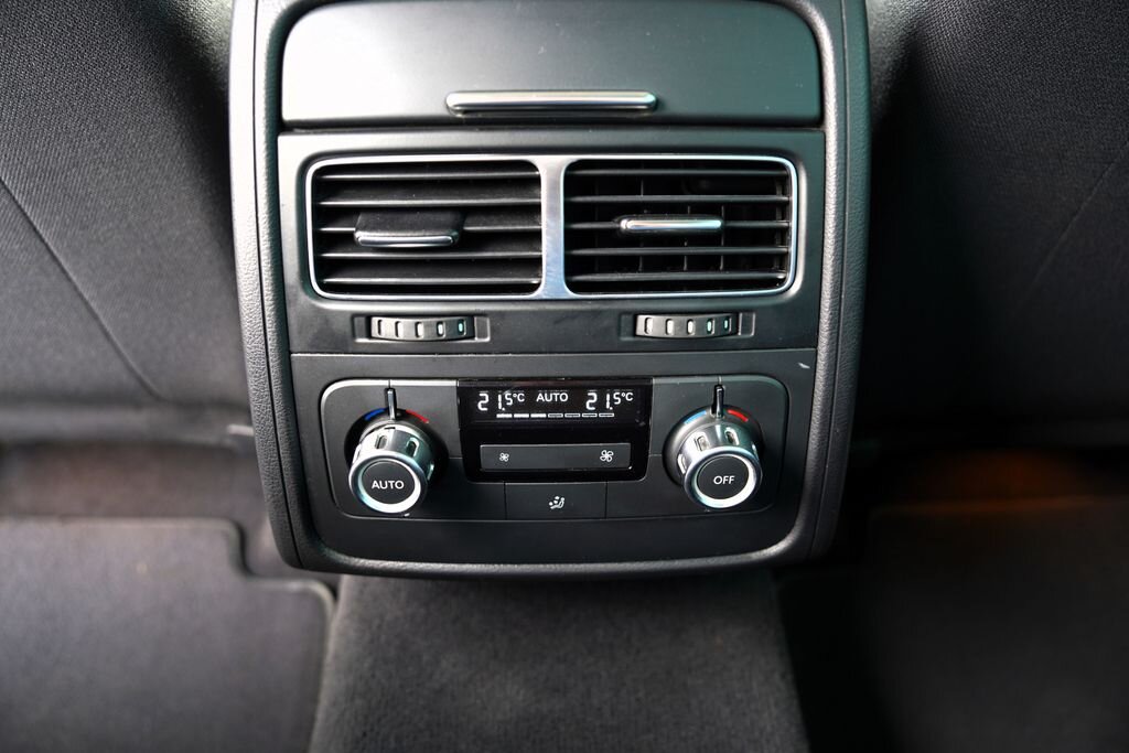 Volkswagen Touareg SUV / Terénní 3,0 l 176 kw