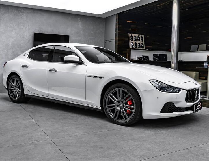 Maserati Ghibli 4