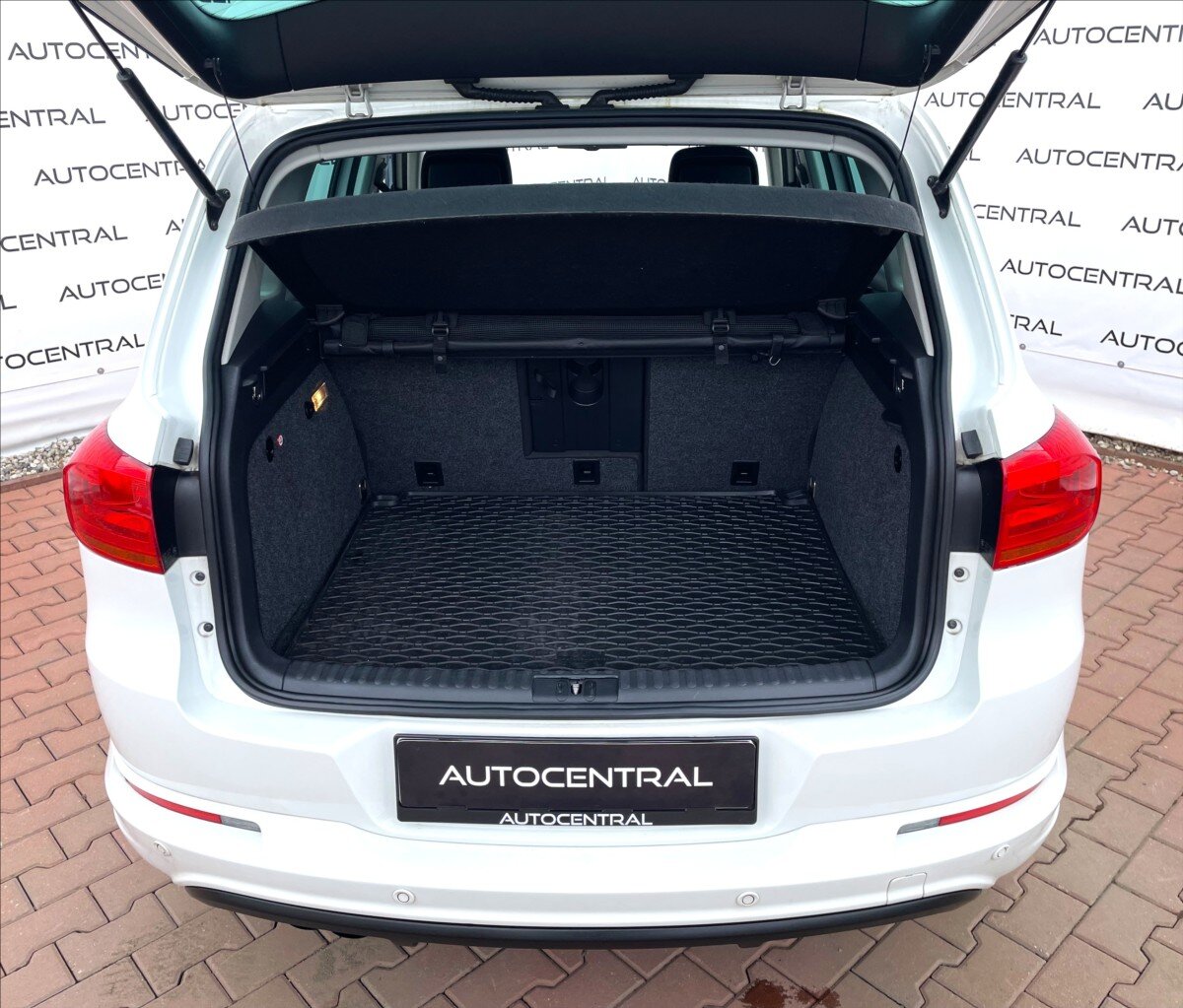 Volkswagen Tiguan SUV / Terénní 2,0 l 103 kw