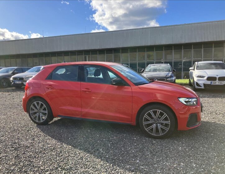 Audi A1 Hatchback 999,0 70 kw