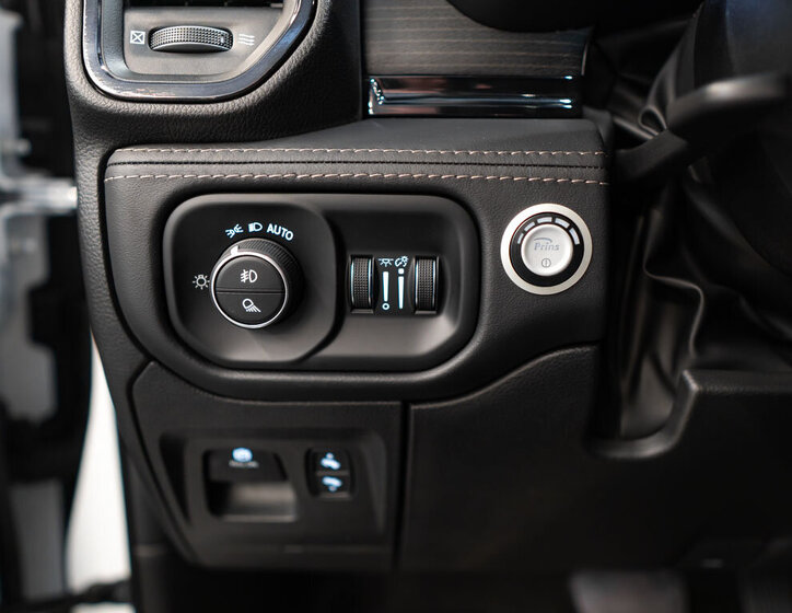 Dodge RAM Pick-up 5,7 l 291 kw