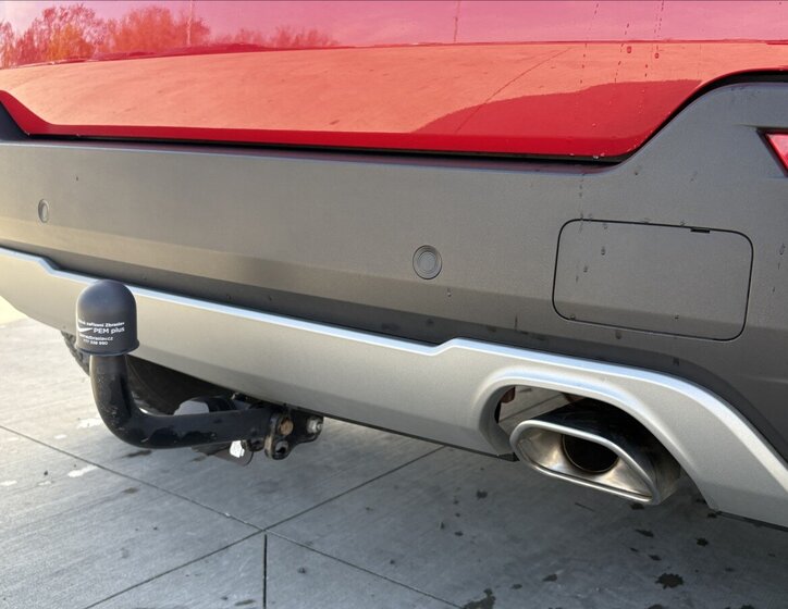 Jeep Avenger Sedan / Limuzína 1,2 l 74 kw