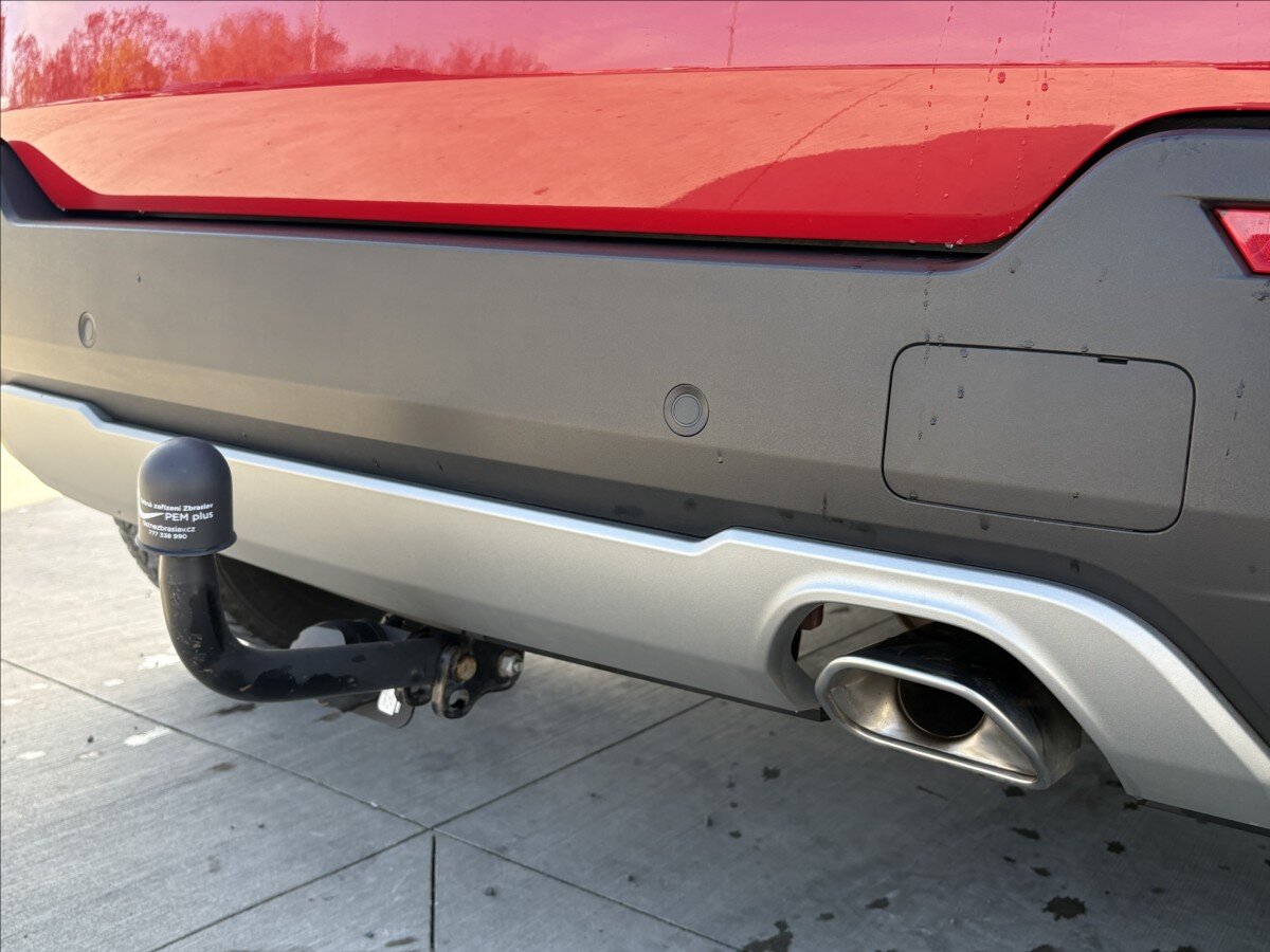 Jeep Avenger Sedan / Limuzína 1,2 l 74 kw