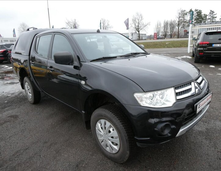 Mitsubishi L200 Pick-up 2,5 l 100 kw