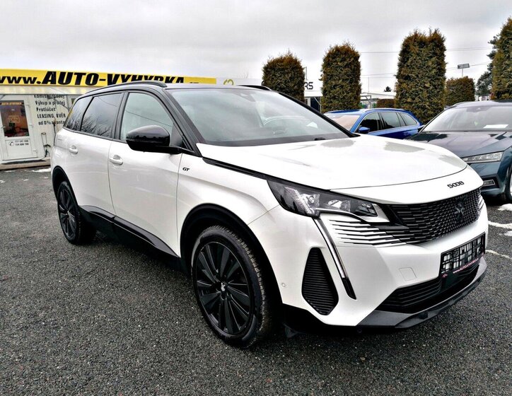 Peugeot 5008 SUV 1,5 l 96 kw