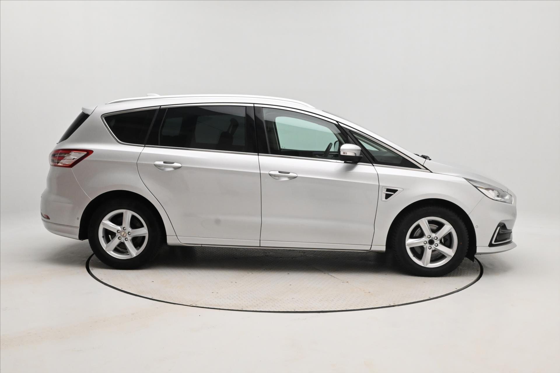Ford S-MAX MPV 2,5 l 110 kw