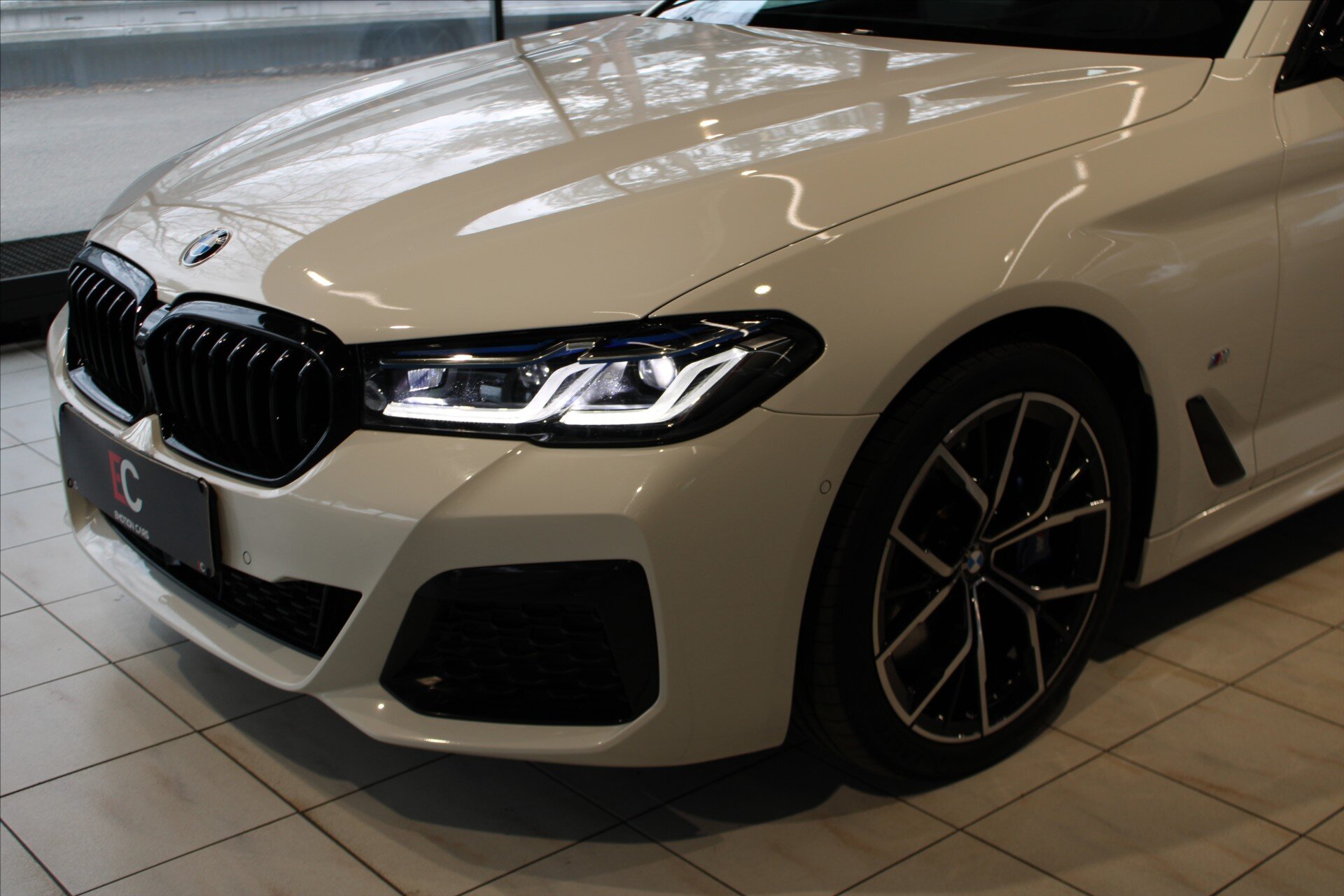 BMW Řada 5 Kombi 3,0 l 210 kw