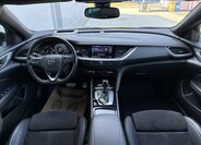 Opel Insignia Kombi 2,0 l 128 kw