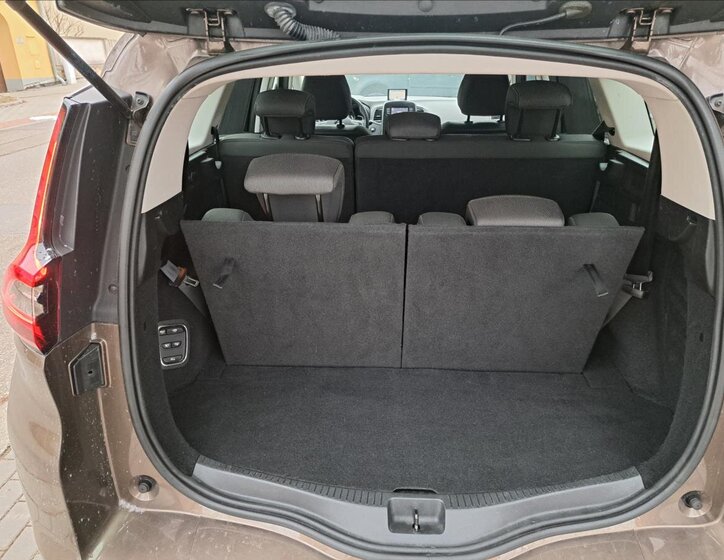 Renault Grand Scénic 45