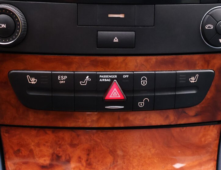 Mercedes-Benz Třídy E Sedan 2,7 l 130 kw