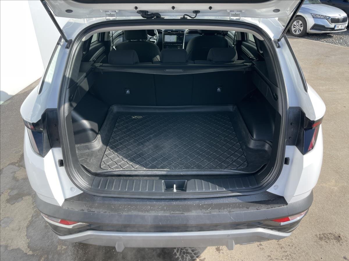Hyundai Tucson SUV / Terénní 1,6 l 195 kw